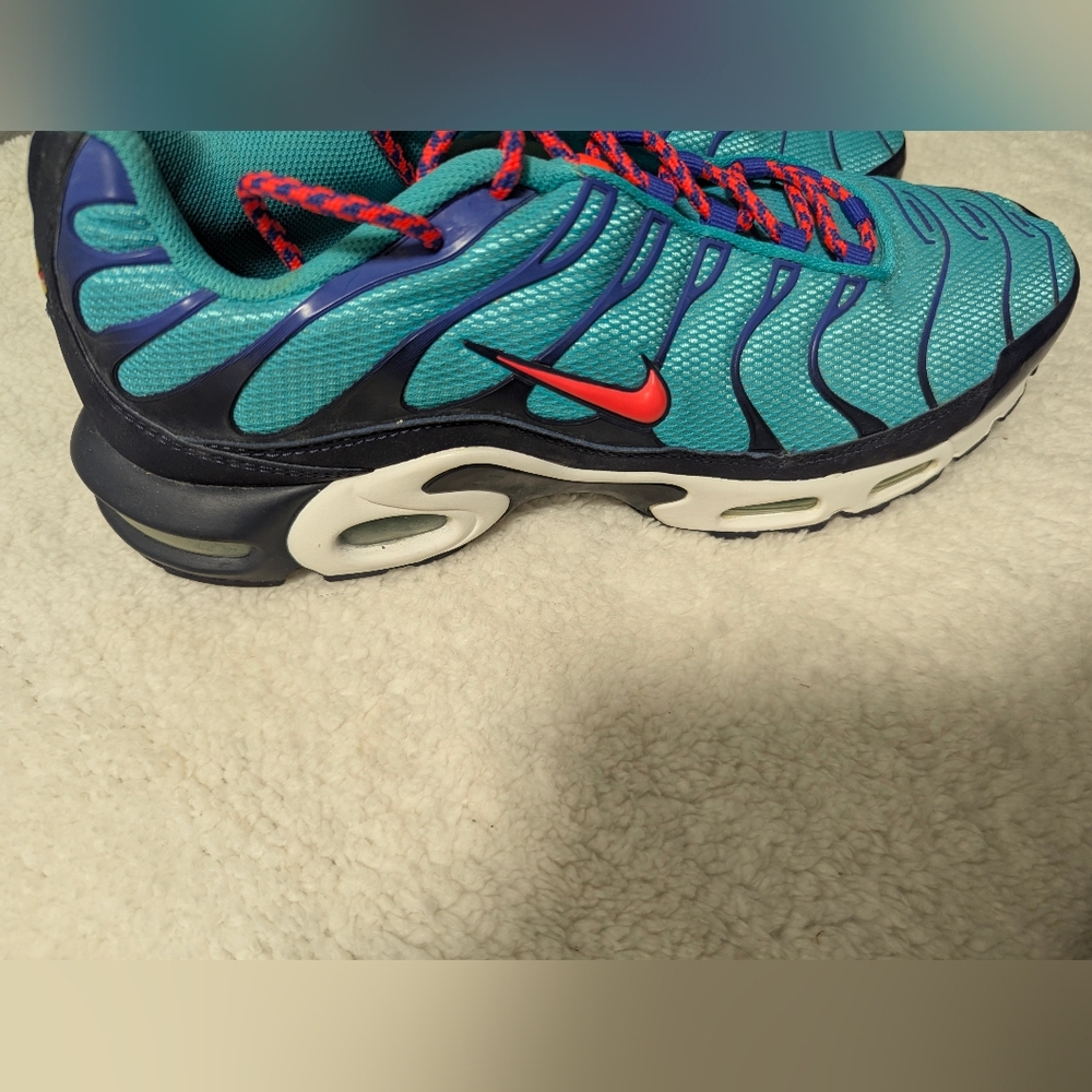 Nike Air Max Plus Discover Your Air Mens 12 Running Hyper Jade AV7940-30… - Picture 5 of 14